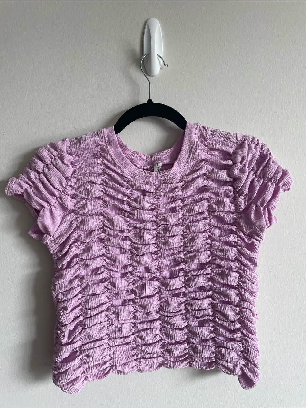 Antropologie scrunch crop t-shirt feminine soft pink top ruched baby tee *flaw*